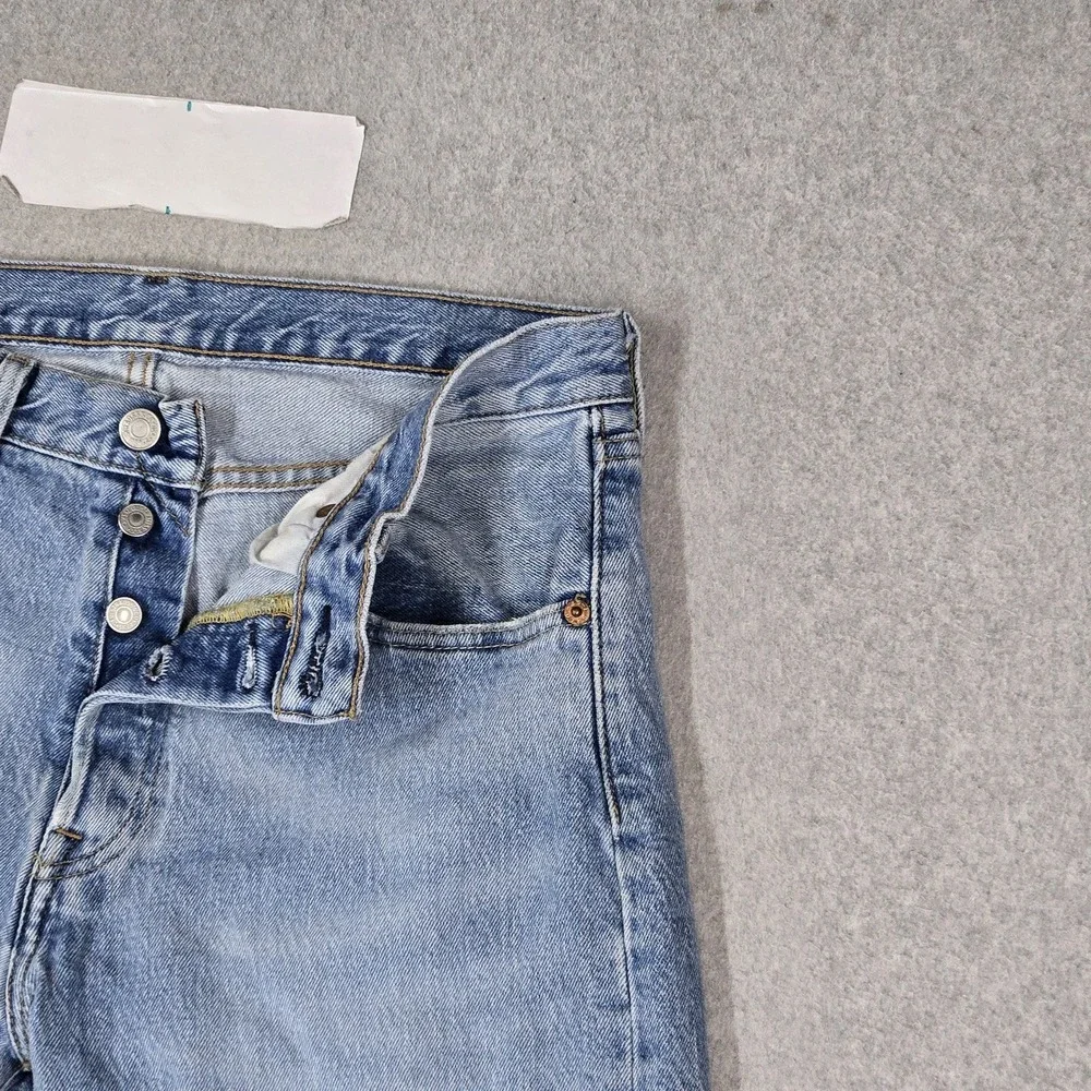 Levi's 501 Men Jeans 30X32 Light Blue Denim Original Fit Straight Leg 30